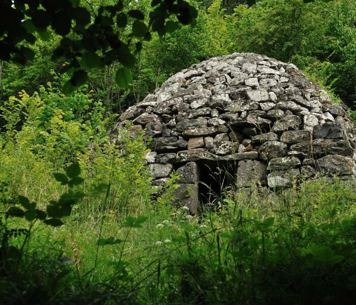 Randonnée et vue des chibottes à Vals-Près-le Puy